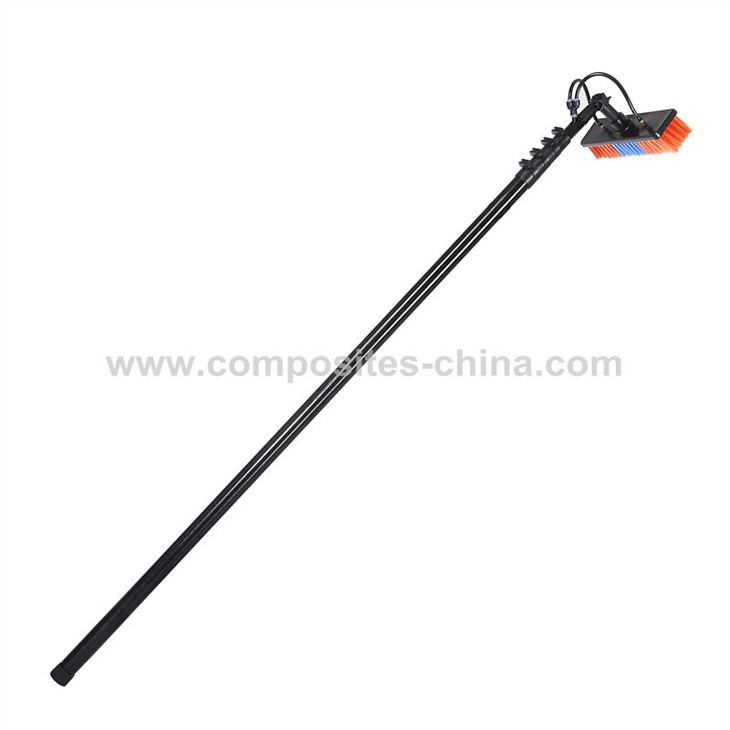 עמוד ניקוי פאנלים סולאריים